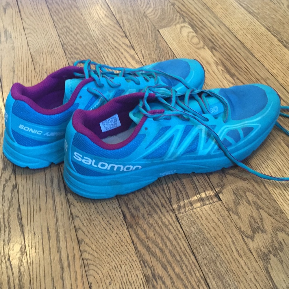 Salomon Sonic Aero Women’s size 10.5